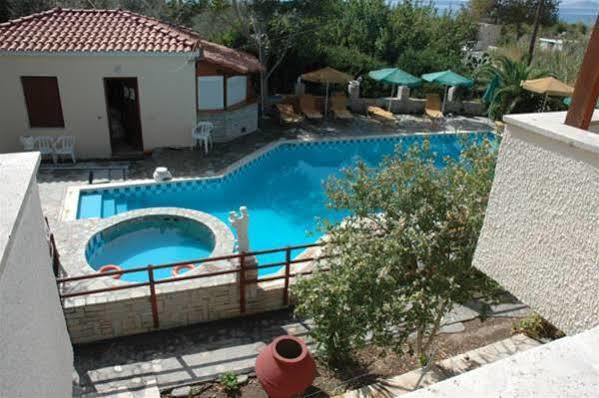 Albatross Aparthotel Marathókampos Exterior foto
